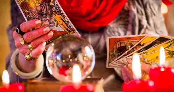Find a free online tarot reading